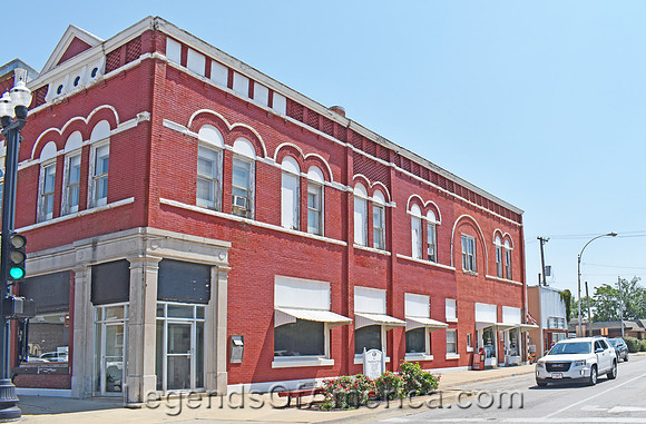 Osawatomie, KS - Business Building
