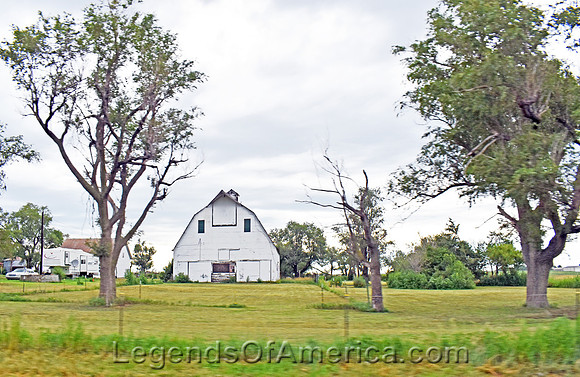 Larned, KS - Area Barn