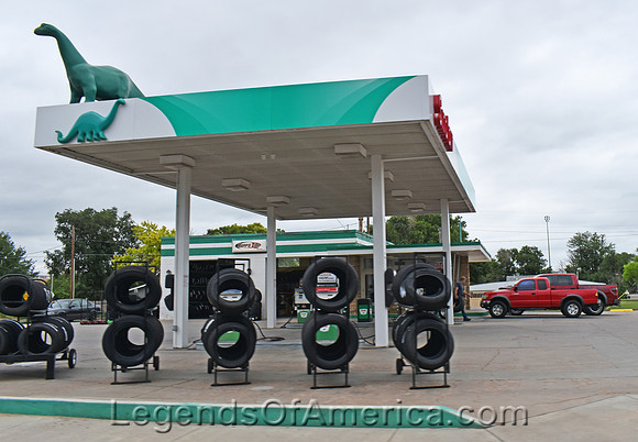 Garden City, KS - Sinclair Station
