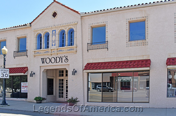 Raton, NM -Business Building