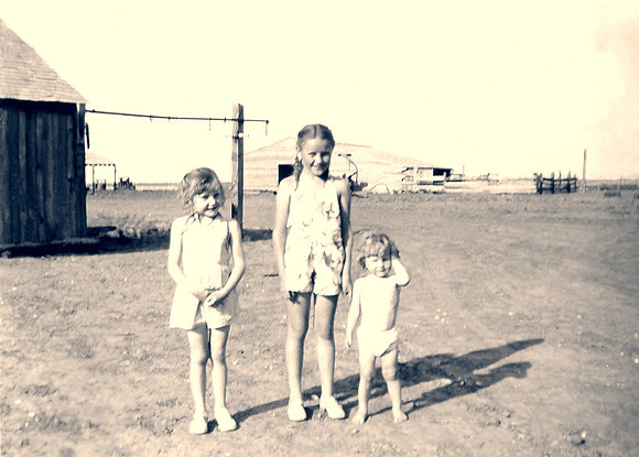 Ernestine Foster, Janey Forester, Lorene Foster