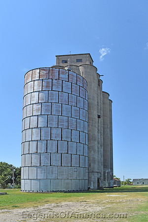 Linn, KS - Silos