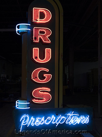 AmericanSignMuseumCincinattiCHighsmith2016-10