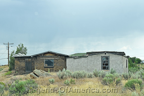 Tres Pedras, NM - Old Houses