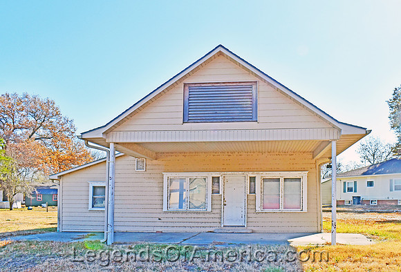 Croweburg, KS - House