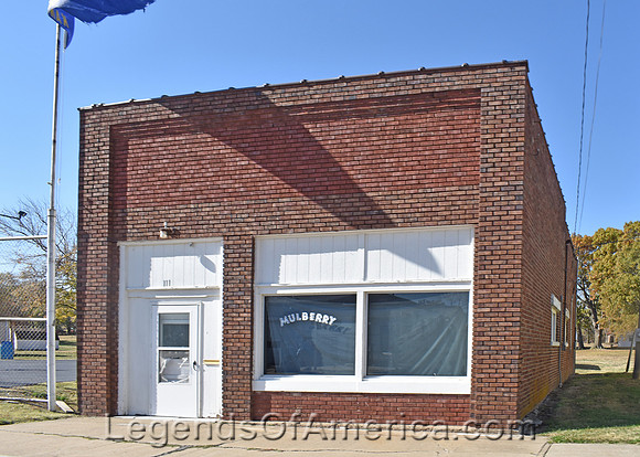 Mulberry, KS - Business Building