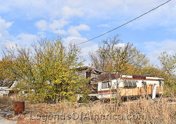 Angola, KS - Junk