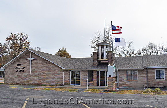 Chetopa, KS - Christian Church