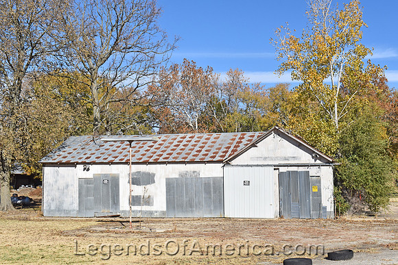 Atlanta, KS - Old Metal Building
