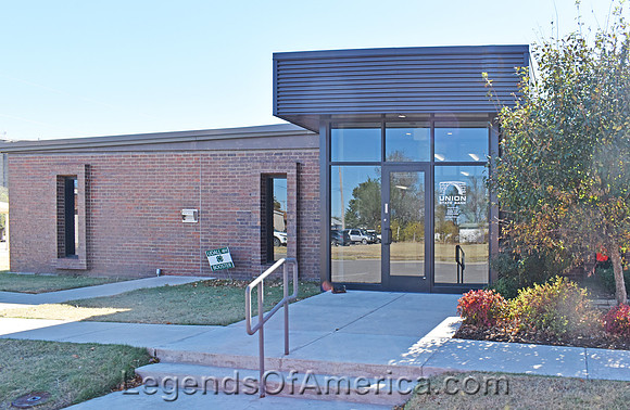 Udall, KS - Bank