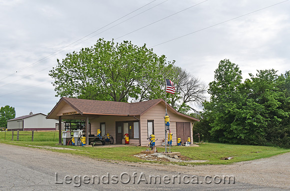 Rock Creek, KS - Minion Station