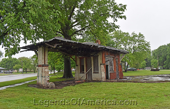 Whiting, KS - Old Gas Station