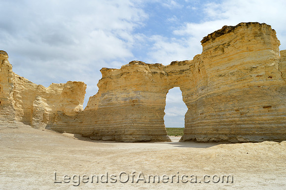 Monument Rocks, KS - Keyhole - 4