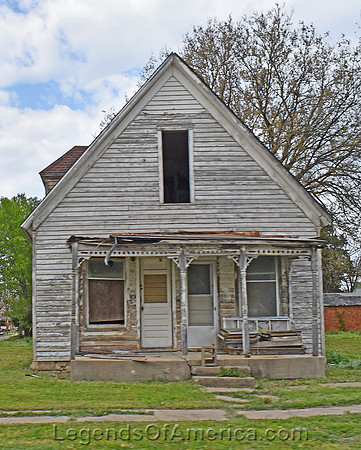 Fredonia, KS - Old House