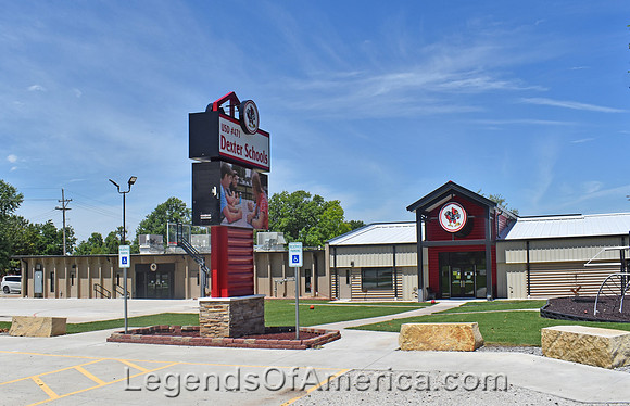 Dexter, KS - Schools