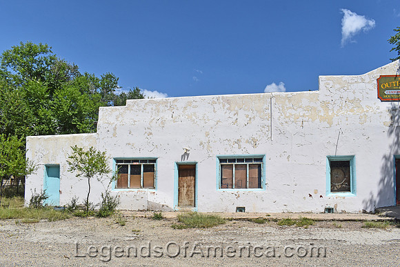 Cimarron, NM - Outfitters Store