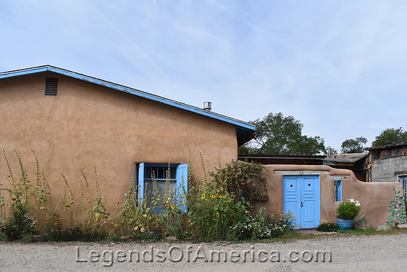 Rancho de Taos, NM - Building