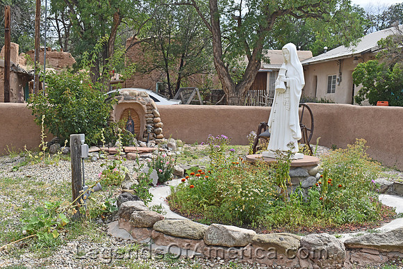 Ranchos de Taos, NM - San Francisco De Asis Church Statue - 3