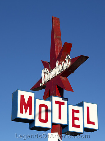 Redding, CA - Motel Sign