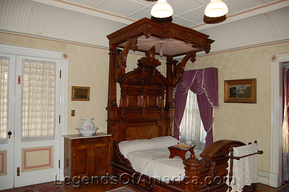 San Jose, CA - Winchester Mansion Sarah's Bedroom