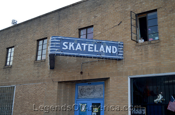 Trinidad, CO - Skateland Sign