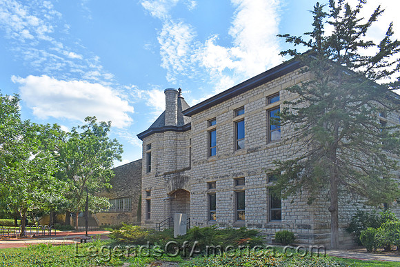 Manhattan, KS - Kansas State University Kedzie Hall