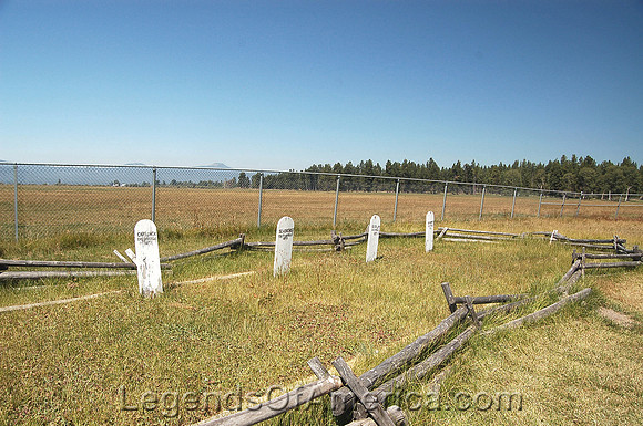 Fort Klamath, OR - Cemetery