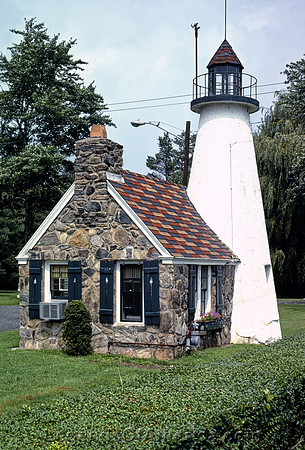 South Deerfield, MA - Lighthouse Gas, 1979