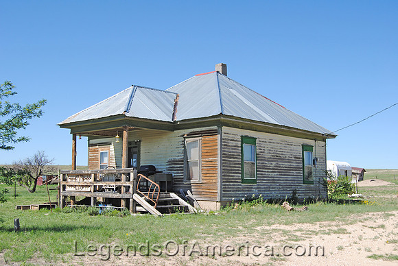 Mills, NM - Old House - 3