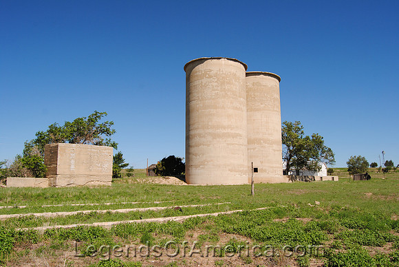 Mills, NM - Silos and Foundations