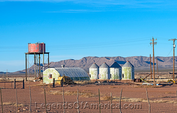 Lobo, TX - Old Metal Structures