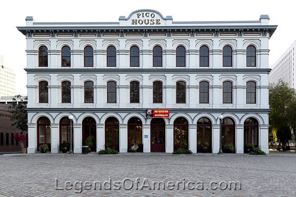 Olvera StreetLosAngelesCHighsmith2012-PicoHouse