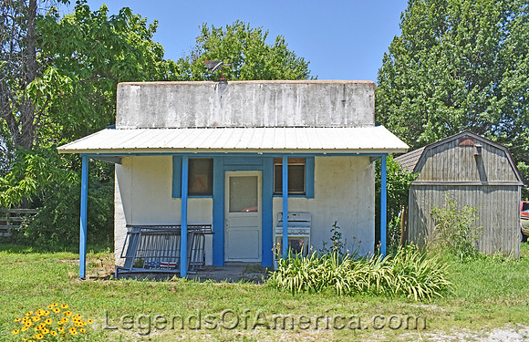 Mantey, KS - Business Building, 2022