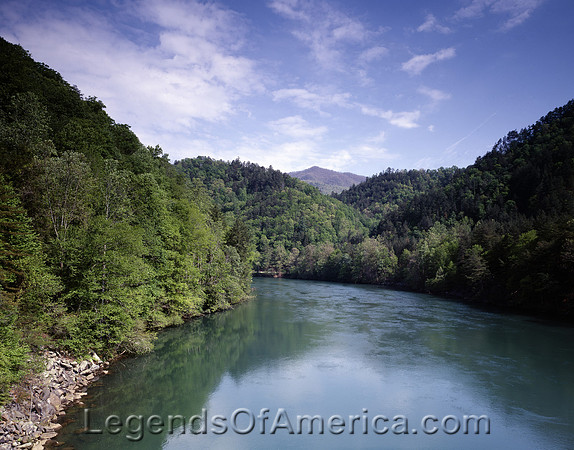 Little Tennessee River Crossing, TN