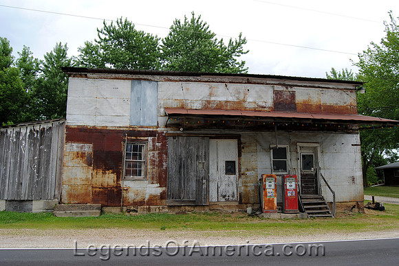 Florence, MO - Gas Station