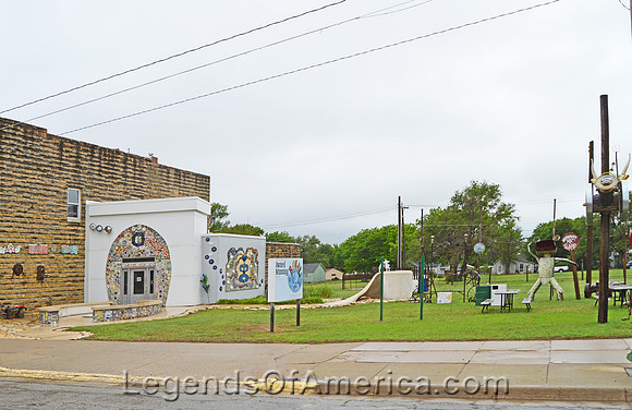 Lucas, KS - Art