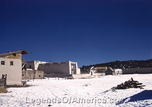 Trampas, NM - Buildings