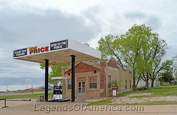 Attica, KS - Gas Station