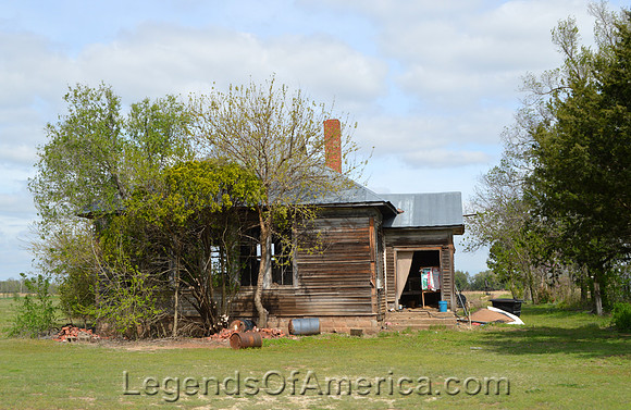 Rago, KS - Old House