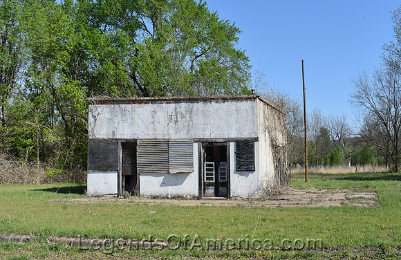 Elgin, KS - Old Gulf Station