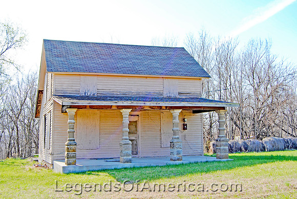 Lecompton, KS - Old House - 2