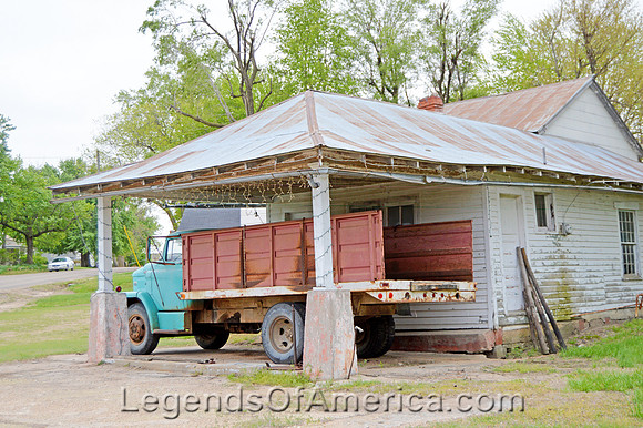 Barnes, KS - Old Gas Station