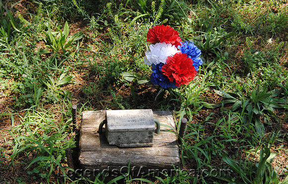 Butler, MO - Smallest Tombstone - 2