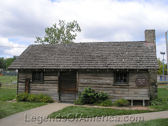 Shawnee, KS - Old Town Cabin