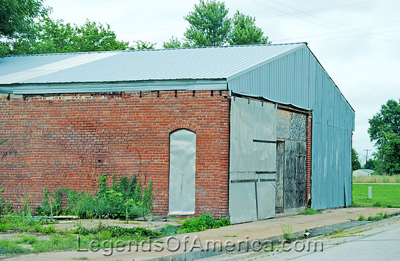 West Mineral, KS - Building