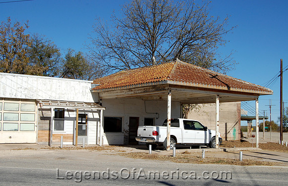 Paint Rock, TX - Old Gas Station