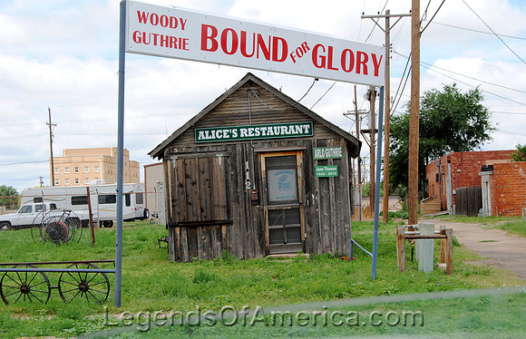 Pampa, TX - Woody Guthrie Alices Restaurant