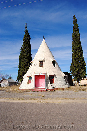 Bowie, AZ - Teepee Building