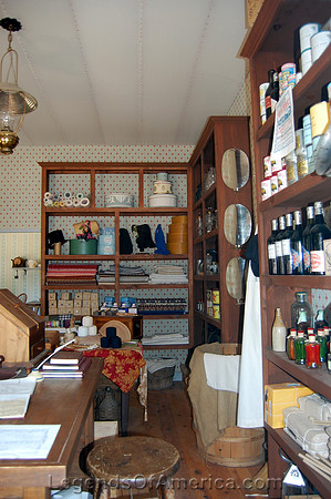 Columbia, CA - California Store Interior