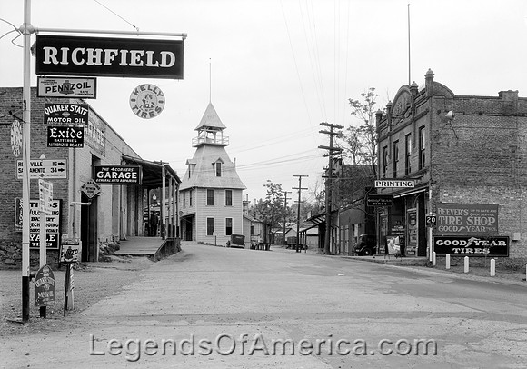 Grass Valley, CA - Street, 1934